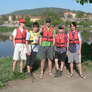 Závody na rychlostních pramicích