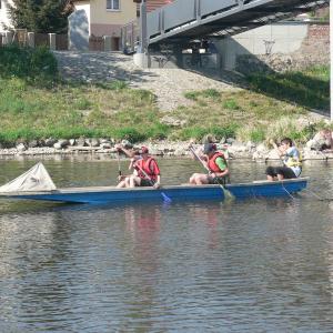 Závody na rychlostních pramicích