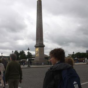 Videa a fotografie z Tonnerre a Paříže