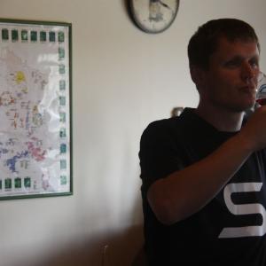 Videa a fotografie z Tonnerre a Paříže
