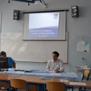 Konference K VÝUCE DĚJEPISU A SPOLEČENSKÝCH VĚD