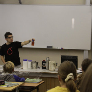 Hodiny moderní chemie