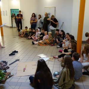 Pravěký den s primány