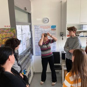 Exkurze do Ústavu organické chemie a biochemie Akademie věd