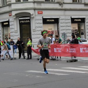 Juniorský maraton