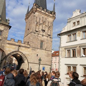 Exkurze do Poslanecké sněmovny a procházka Prahou