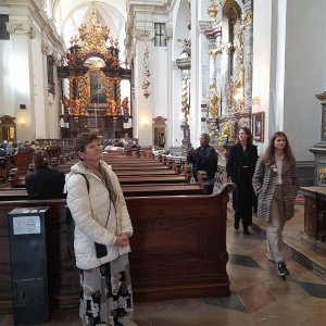 Exkurze do Poslanecké sněmovny a procházka Prahou