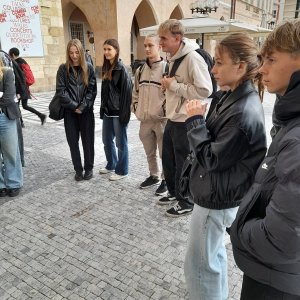 Exkurze do Poslanecké sněmovny a procházka Prahou