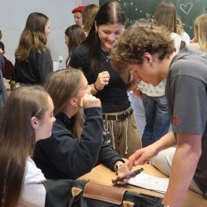 Francouzštináři vybrali 21 429 Kč!
