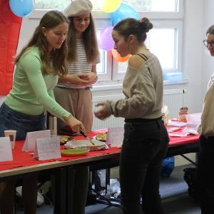 Francouzštináři vybrali 21 429 Kč!