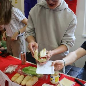 Francouzštináři vybrali 21 429 Kč!