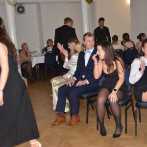 Charitativní ples pro Psí útulek Dobříš vynesl přes 38 tisíc korun