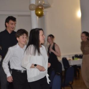 Charitativní ples pro Psí útulek Dobříš vynesl přes 38 tisíc korun