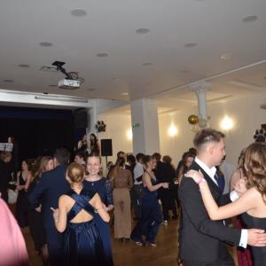 Charitativní ples pro Psí útulek Dobříš vynesl přes 38 tisíc korun