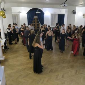 Charitativní ples pro Psí útulek Dobříš vynesl přes 38 tisíc korun