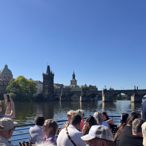 Poetická Praha a... k smrti slunný den