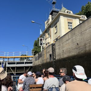 Poetická Praha a... k smrti slunný den