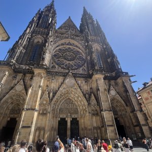 Poetická Praha a... k smrti slunný den